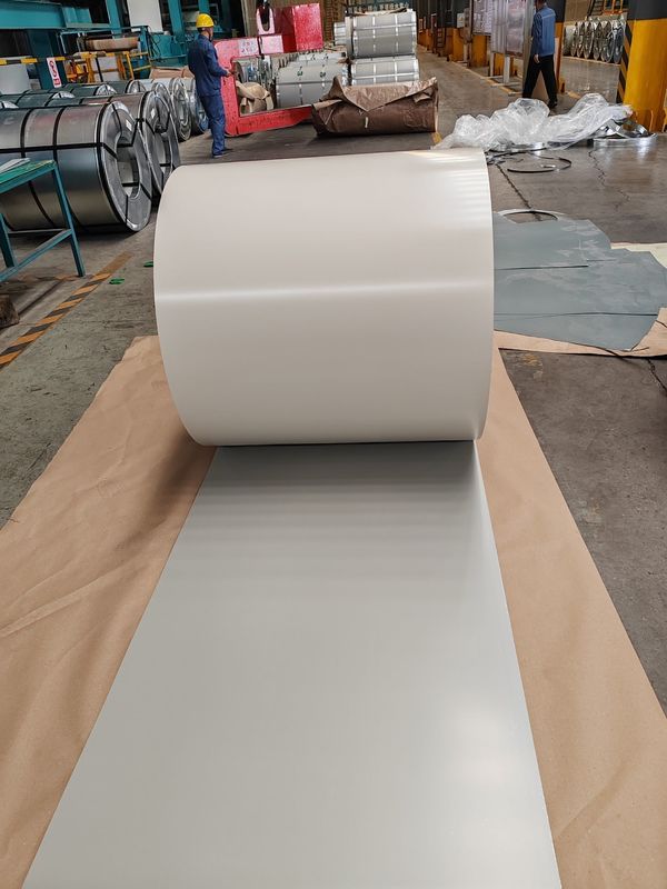 1.2mm Bobina de Aço Colorida Pré-pintada com Resistência ao Escoamento de 180–320MPa e Revestimento Superior de 10–25µm para Painéis de Cercas