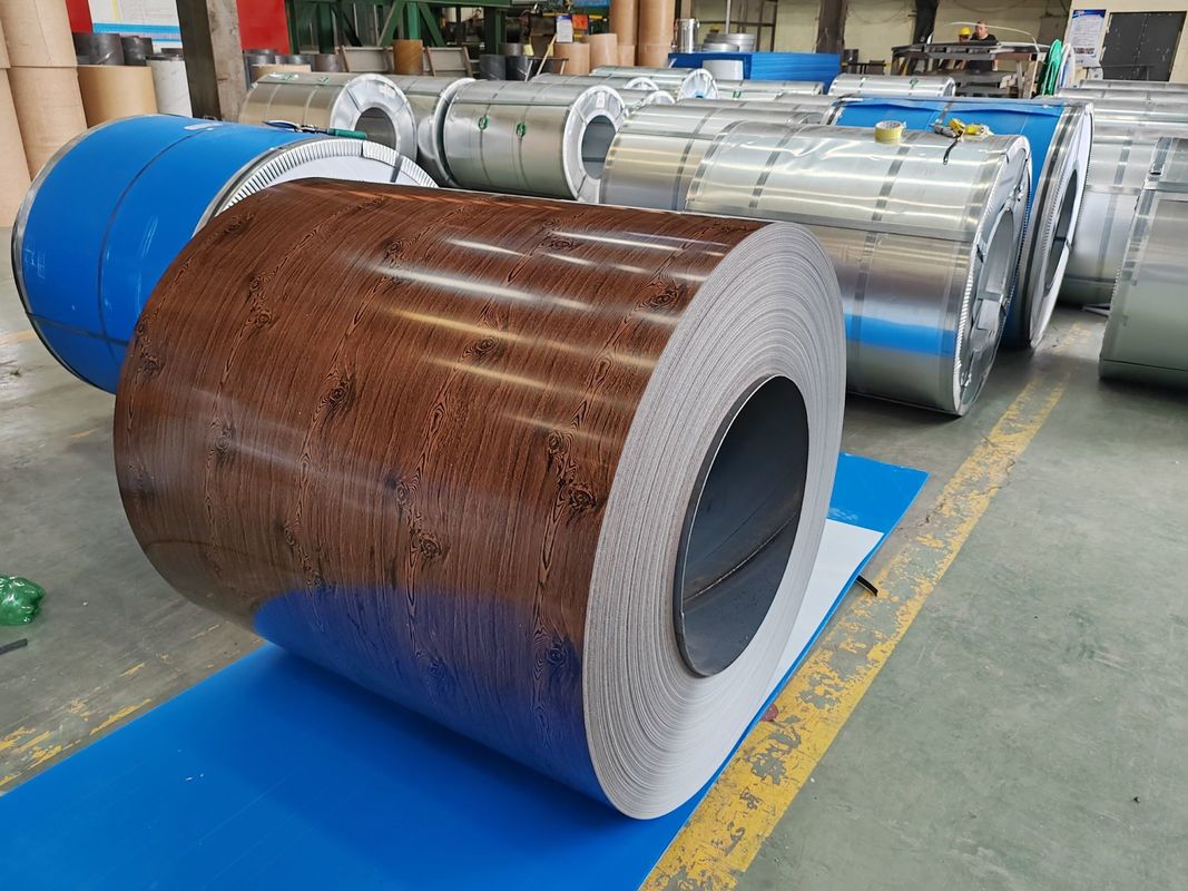 1250 mm bobina de aço colorido pré-pintada com 180 ‰ 320 MPa resistência ao rendimento e revestimento PE / SMP / HDP / PVDF para painéis externos