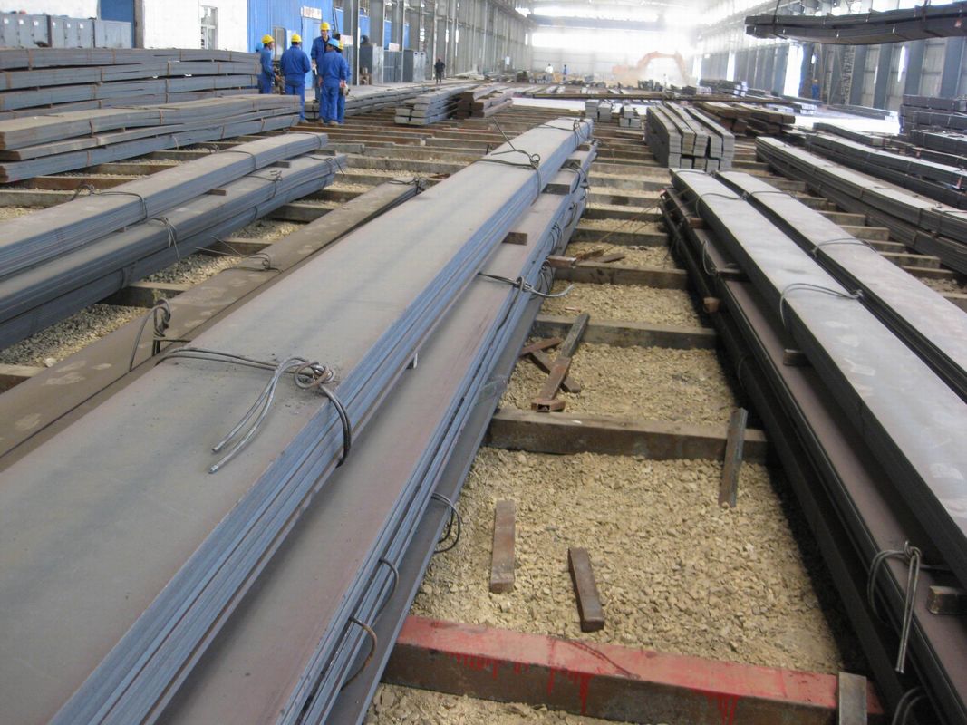 600 mm Barras planas laminadas a quente Q195 Q235 Q345 GB704 Produtos de aço leve