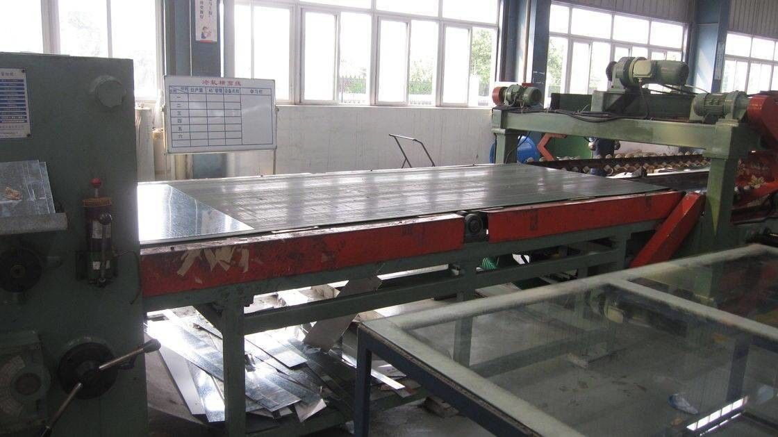 0Folha de aço DX51D+AZ para aplicações de telhado e construção