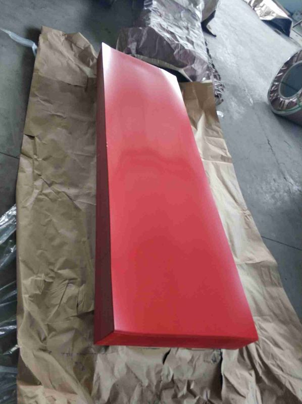 Painéis de revestimento de telhados e paredes de metal ondulado revestido de cores