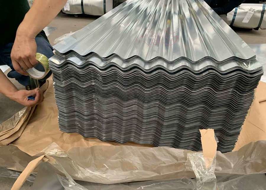 Chapa de Telhado Galvanizada Corrugada AS 1397 G550 com Largura Efetiva de 1050mm para Sistemas de Telhado e Parede Industriais