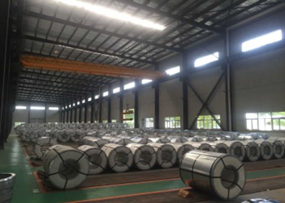 Bobina de aço galvanizado a quente DX51D com revestimento de zinco laminado a frio para painéis de móveis e fabricação de eletrodomésticos