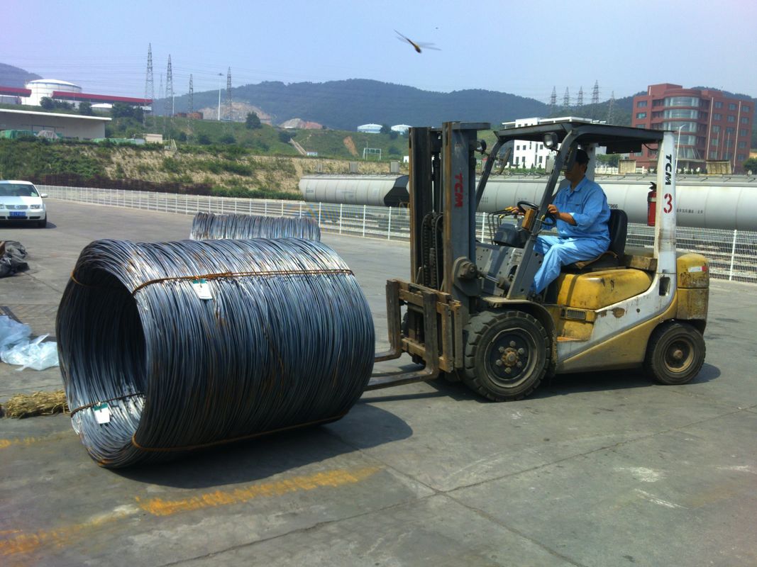 5,5 mm–16 mm ASTM A510 SAE1006 SAE1008 fio laminado a alta temperatura para aplicações mecânicas e estruturais